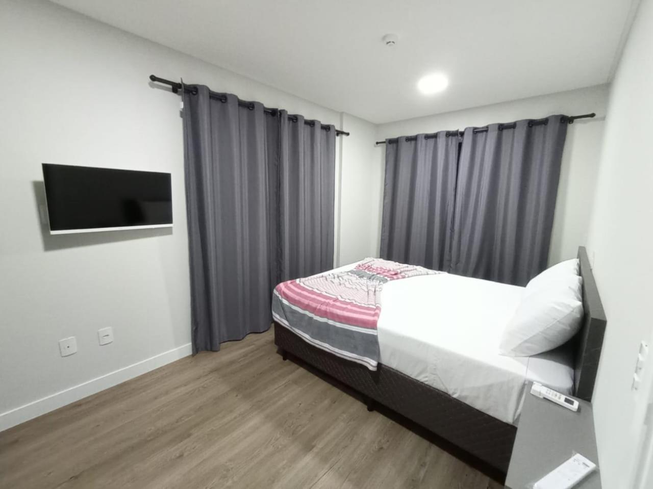 Departamento Con Vista Al Mar En Villa Francione 506 بومبينهاس المظهر الخارجي الصورة